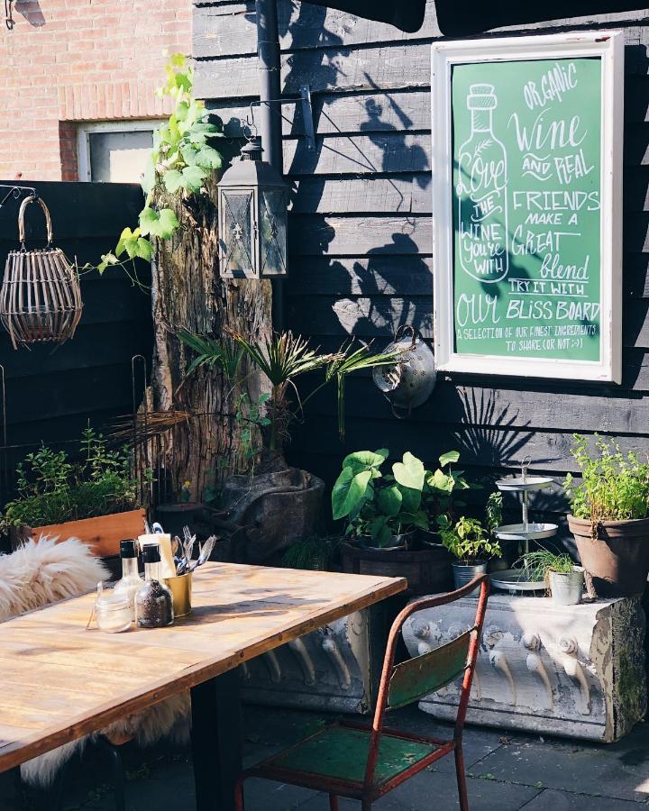 The Bliss Bed & Breakfast เรตรองเชอเมนต์ ภายนอก รูปภาพ